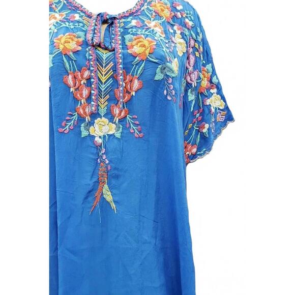 NEW JOHNNY WAS women's rayon embroidered poncho in french blue
